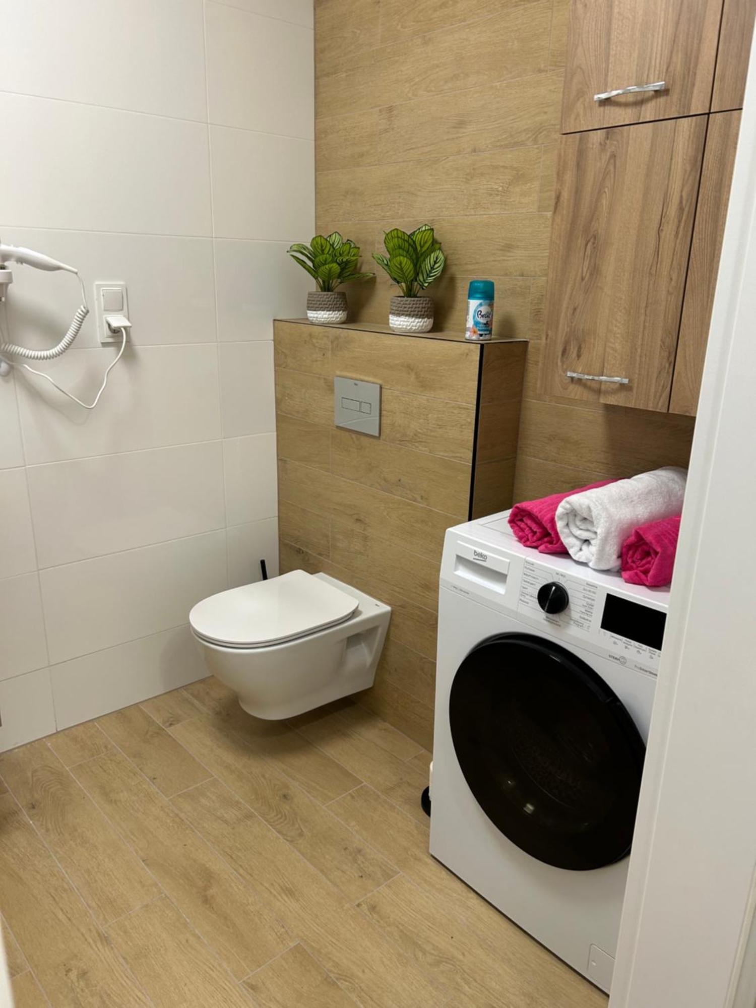 Apartment Nowy Golisza 6 *